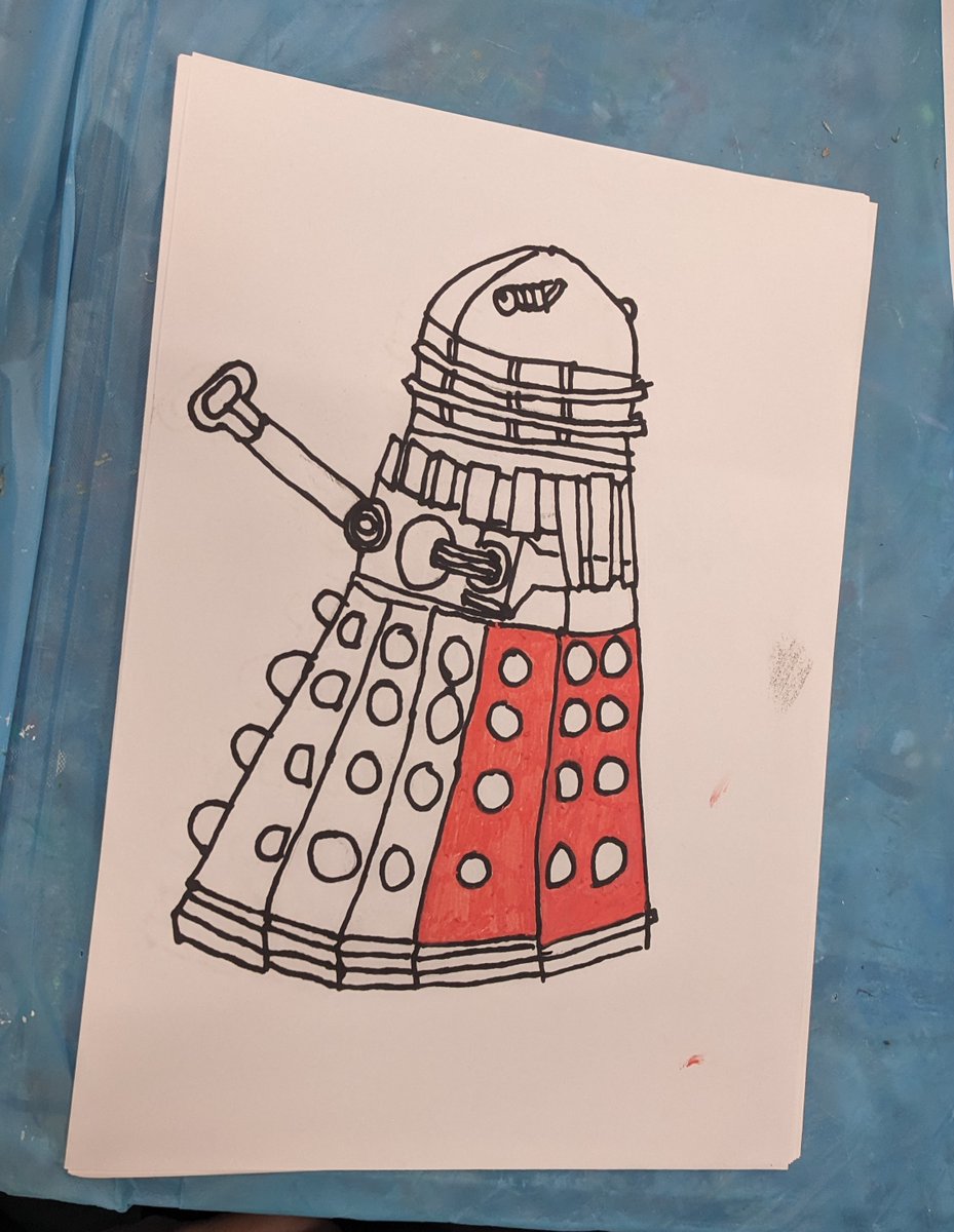YourVoiceInver's tweet image. Community Connector Carys and her friend Claire got creative this morning at the RIG Arts Creativity in Mind group! 🙂🎨
The group runs from 11am-1pm on Mondays and Thursdays, email info@rigarts.org to get involved! 🤩💚
#wellbeing #connection #art #creativity #yourvoice