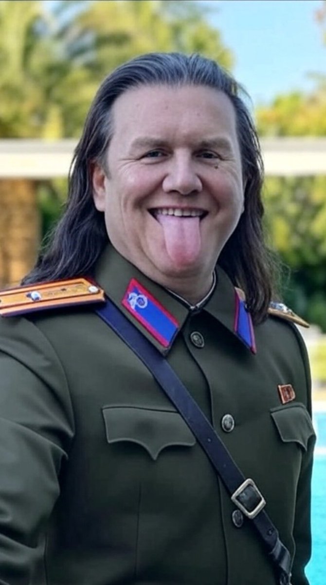 Siamo pronti per prendere parte alla conferenza di mister #Sarri da cui sicuramente faremo emergere come il progetto di crescita e di sviluppo della Lazio stia andando comunque avanti nonostante il blocco del mercato voluto dai poteri forti con una manomissione dei bilanci 💪🏻