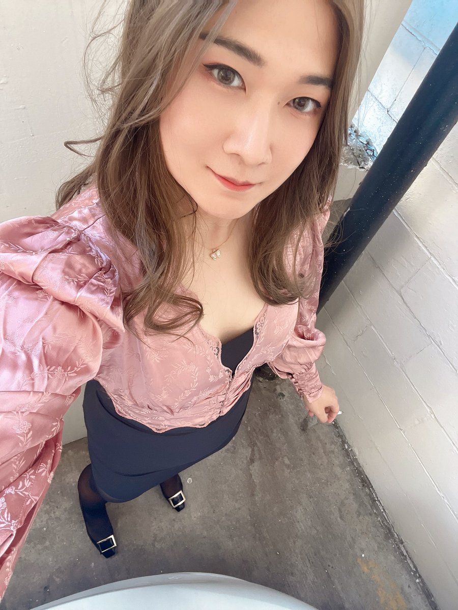 前两天拍的☺️我这减肥最后瘦脸的体格真的是要了命了