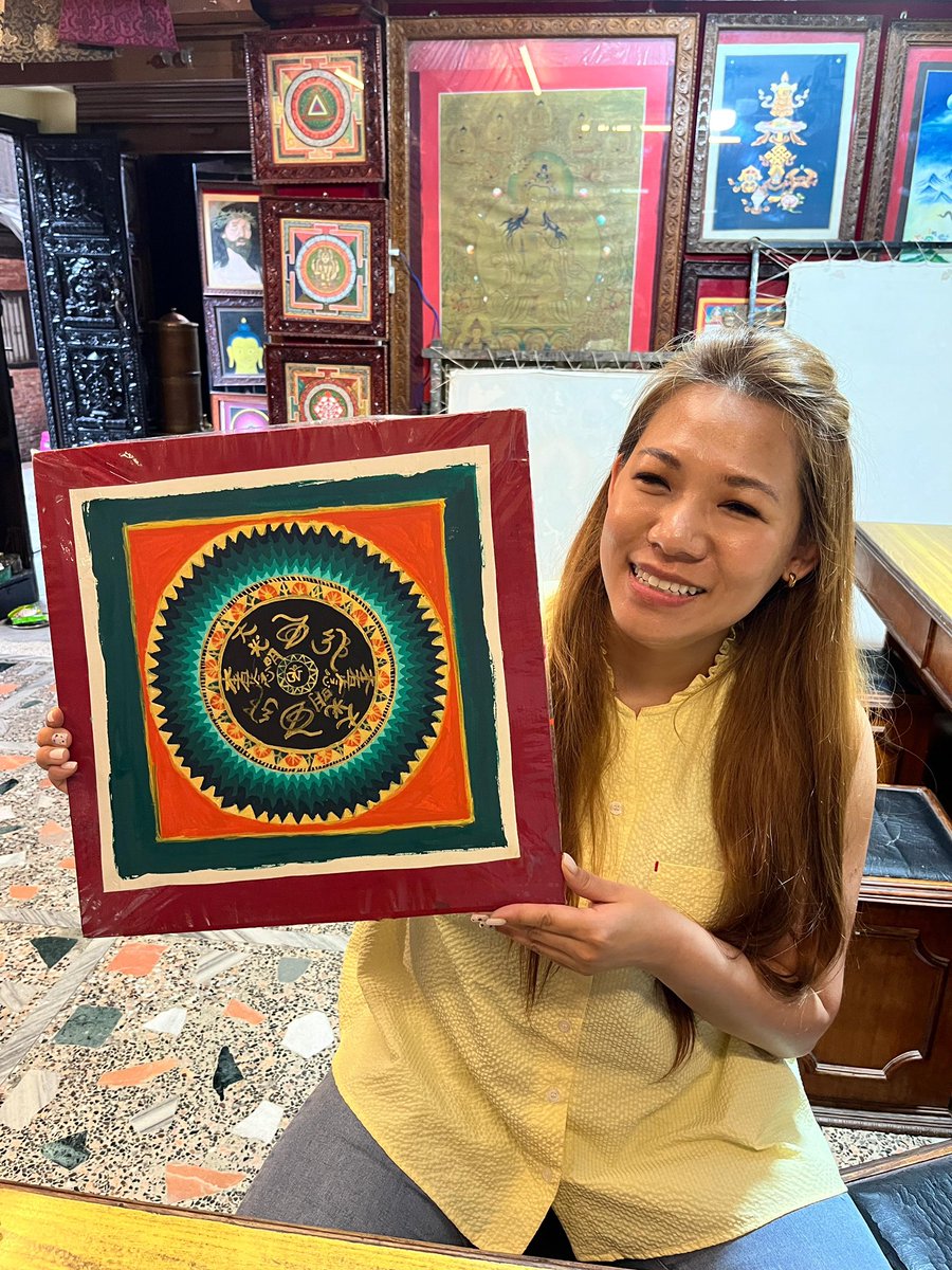 lama_thanka's tweet image. The beautiful thing about learning is that nobody can take it away from you.
#lamathankapaintingschool #livingheritage #sacredgeometry #himalayanart #thangka #thankapainting #internationalstudents #meditation #enlightened #ommanipadmehum #mantra #mandala #auspicious #symbol