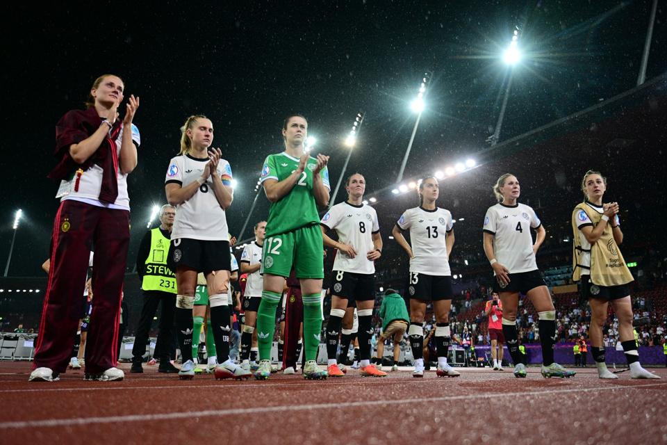 An average of 14.26 million viewers watched the #WEuro2025 semi-final between Germany and Spain last night on German channel ARD, a market share of 57.6% #GERESP