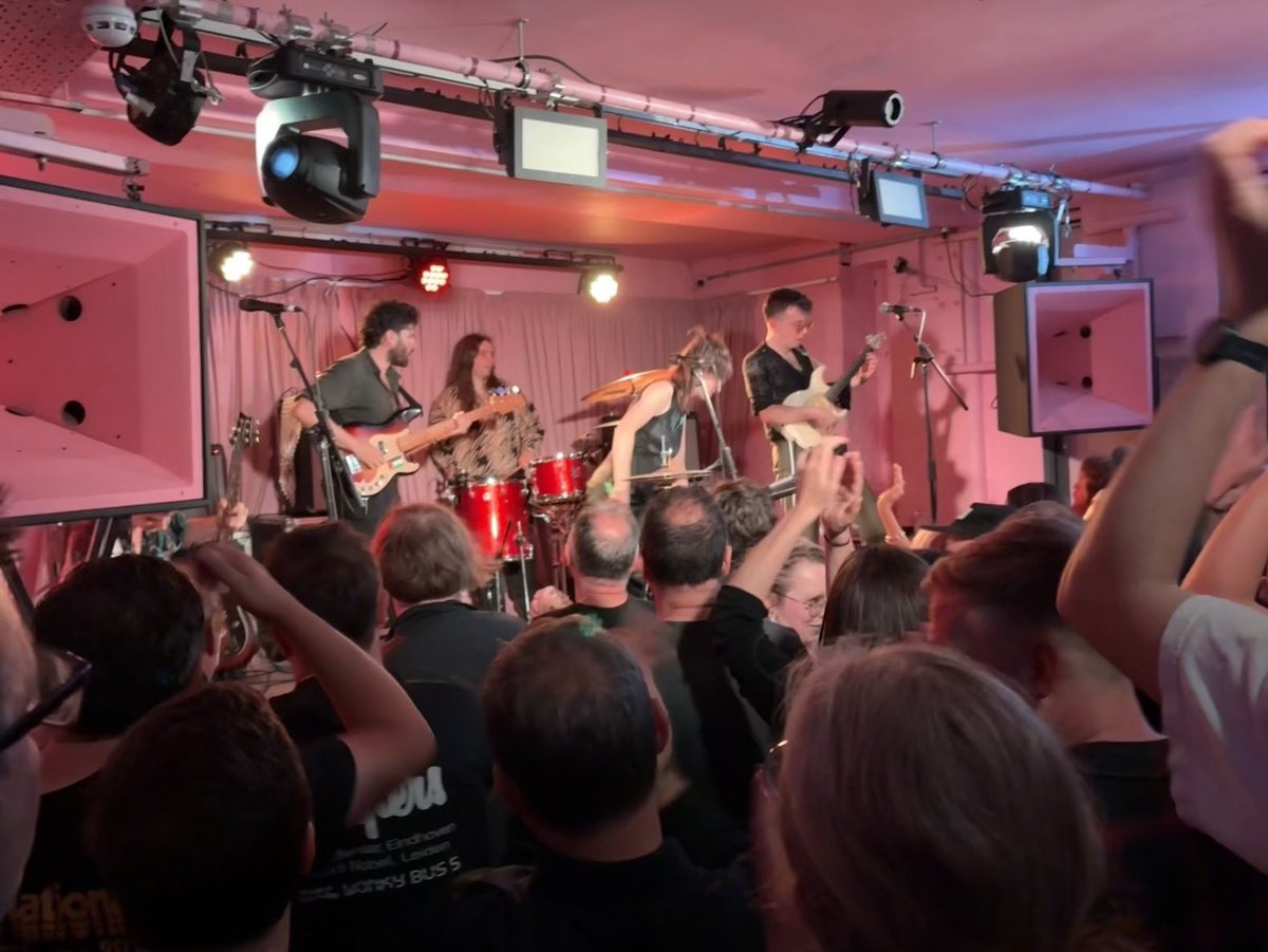 Whip-smart art rockers from New York City - Bodega rocked way harder than I’d imagined in a packed Yes/Pink Room last night! Superb!