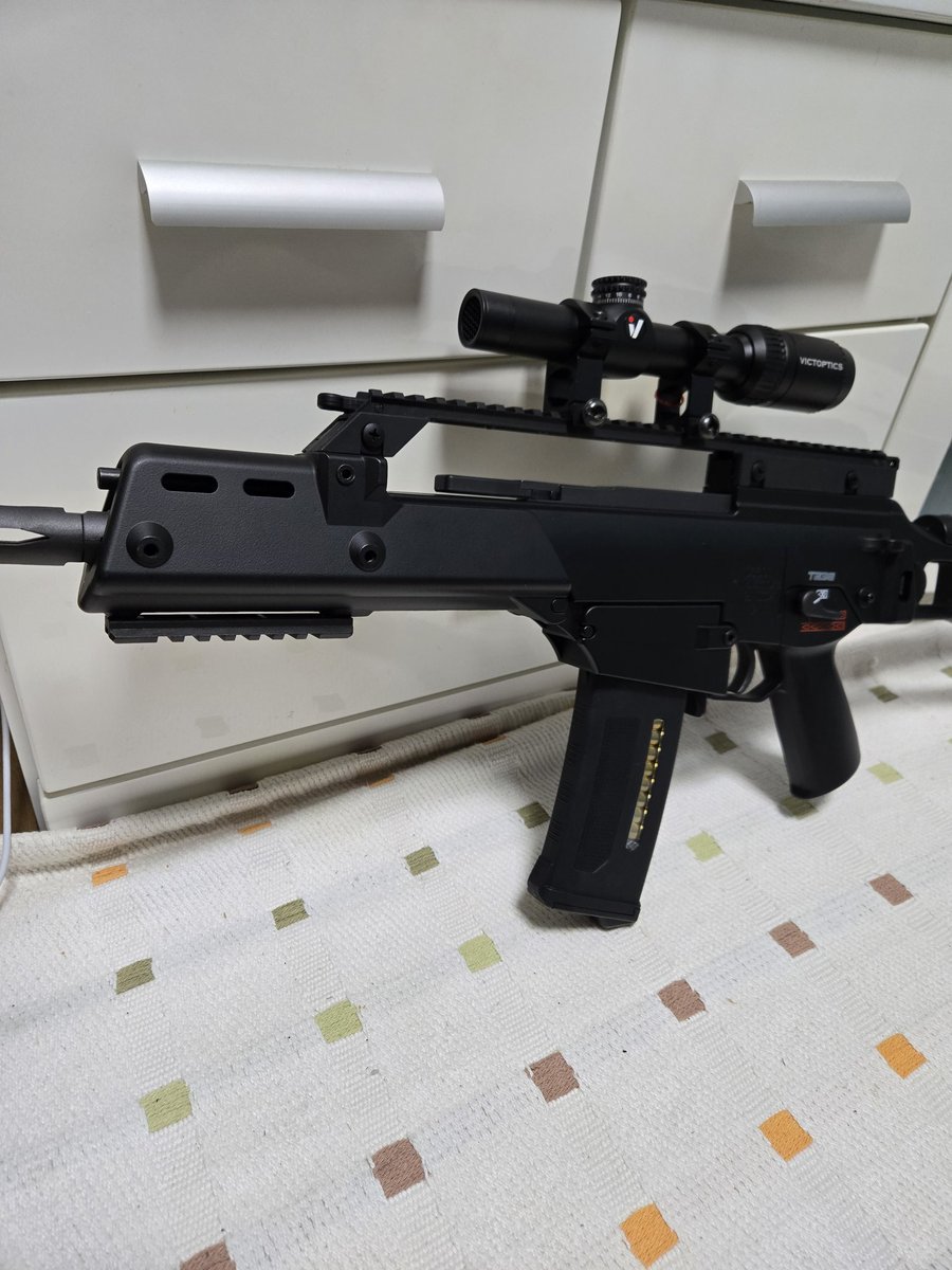 PooohSakai's tweet image. #らすてっどあーもりー　#T238 #湯たこまち社長ch
カスタムからお迎えしたG36C+をキャリハン付けてショートスコープにした。
エクスペンダブルズのブッカーみたいにしたかったのと
この🔫はめっちゃ思い入れがあって　分かりにくいかもやけどワイスピのスープラを手にしたような感じ😄お気に入りって事