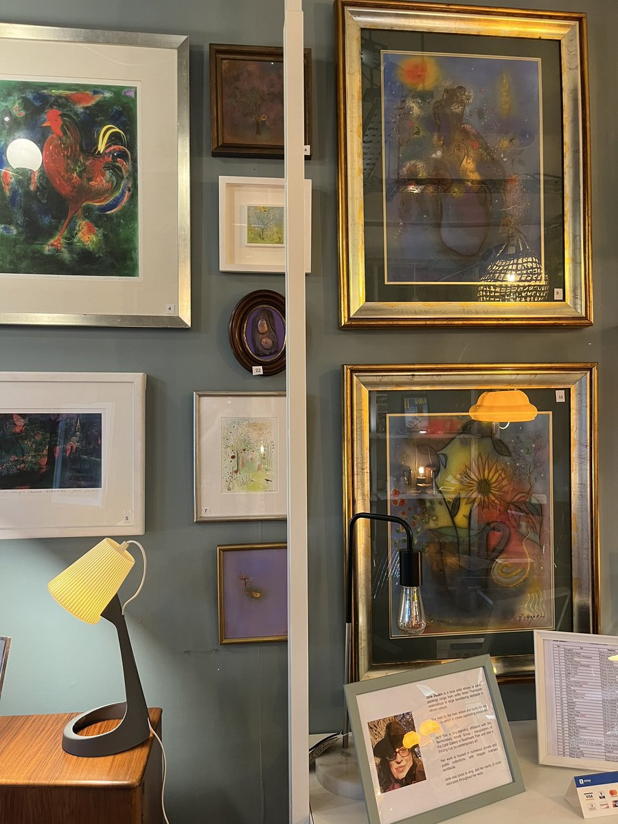 WorgInfo's tweet image. Last night of @DeakinArt’s show: TODAY Thursday 24th July at Glue wine bar and Gallery. 5.30pm till 10 . 16 West Lane #SE16. Don’t miss it!