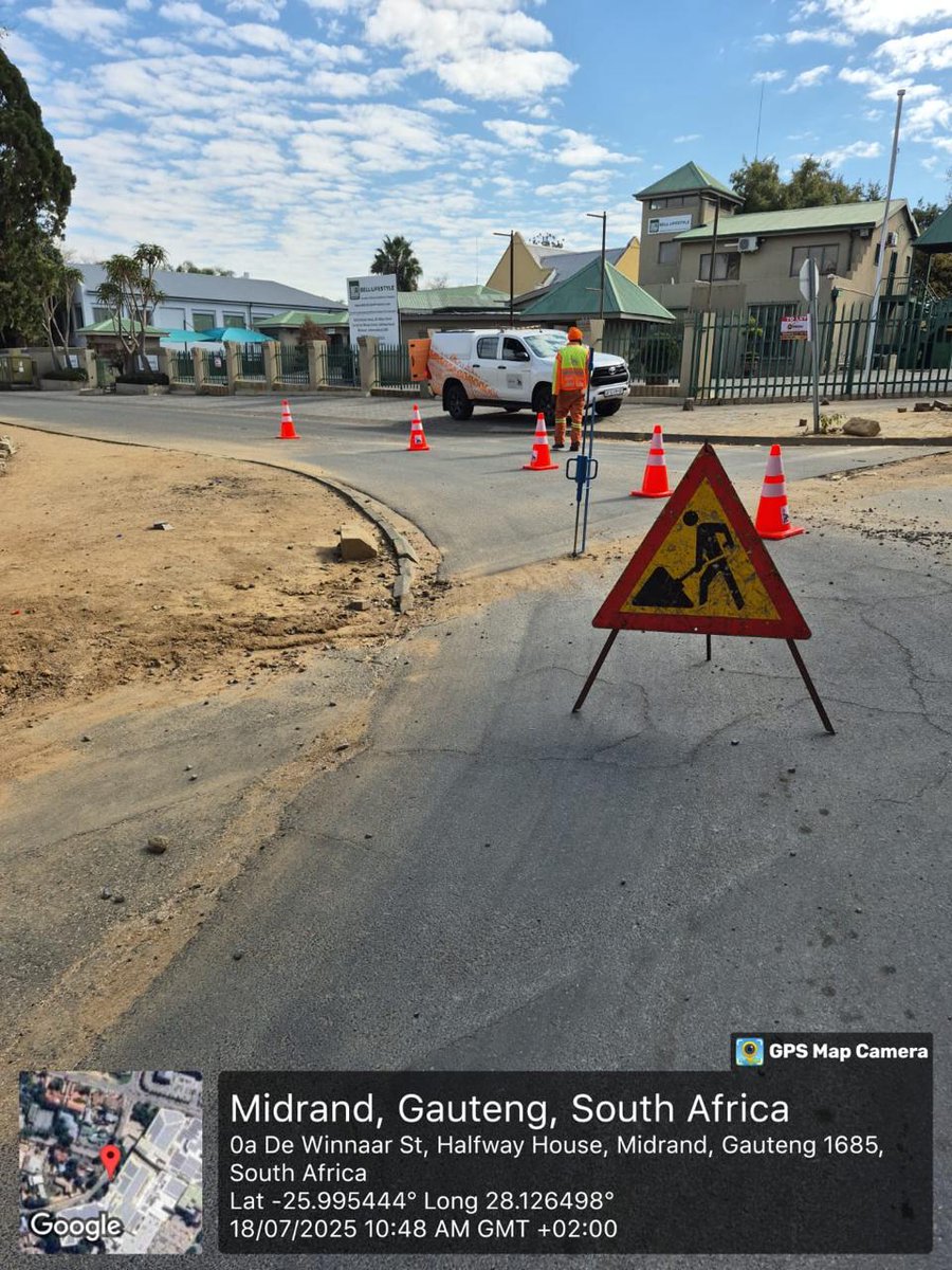 MyJRA's tweet image. Dynamic Cone Penetration (DCP) testing to evaluate the mechanical properties of soils between the ground surface.
DCP tests provide real-time data on the soil's resistance to penetration, which is crucial for engineering designs and construction. @CRUMRegionA #JoburgRoads