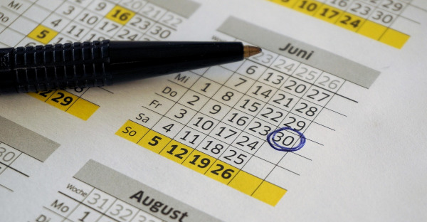 #SENTENCIA | 🗓️ El Supremo fija doctrina: el mes de agosto sí cuenta en el plazo para recurrir por error judicial. No es un plazo procesal sino sustantivo de caducidad, por tanto debe computarse de fecha en fecha, aclara.

👇 Sentencia completa
ow.ly/bO2N50WutFo