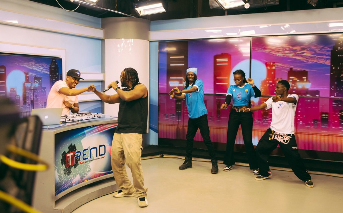 anyikopr's tweet image. "A big thank you to the amazing @aminaabdirabar for the great @BebeCoolUG interview on @ntvkenya #TheTrend. Always a pleasure! 🙌Truly appreciated the opportunity to speak about the new album Break The Chains. Your support means a lot! 🔥🇺🇬 #BreakTheChains #BebeCoolOnTheTrend"