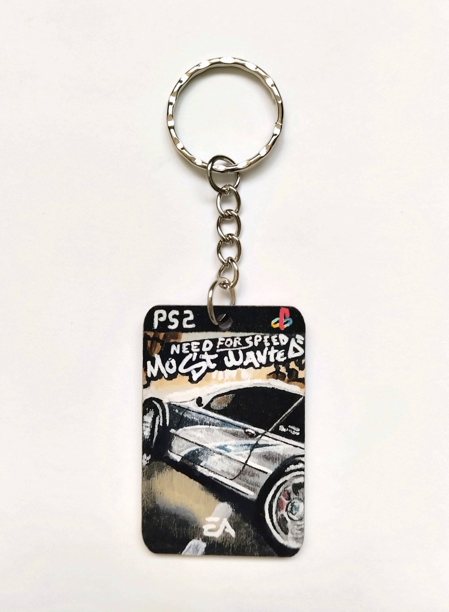 Almudena_RF's tweet image. Y ya está listo y a la venta este nuevo llavero. De madera y pintado a mano con acrílico, representando la portada del videojuego Need for Speed Most Wanted, mi juego favorito de PS2.
Disponible por 10€ + 2'50 de envío.
Compras por mensaje privado 📩.