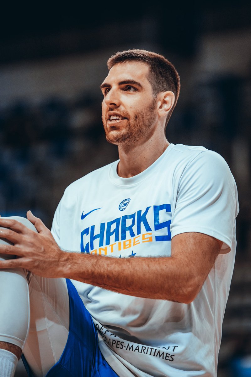 AntibesSharks's tweet image. 𝑴𝒆𝒓𝒄𝒊 𝑺𝒂𝒔𝒂
🦾 Après une saison aux Sharks, notre pivot Sasa Borovnjak quitte le club ⛹️♂️
🙌 Merci Sasa ; tout le club des Sharks d’Antibes te souhaite le meilleur 🏀
#GoSharks