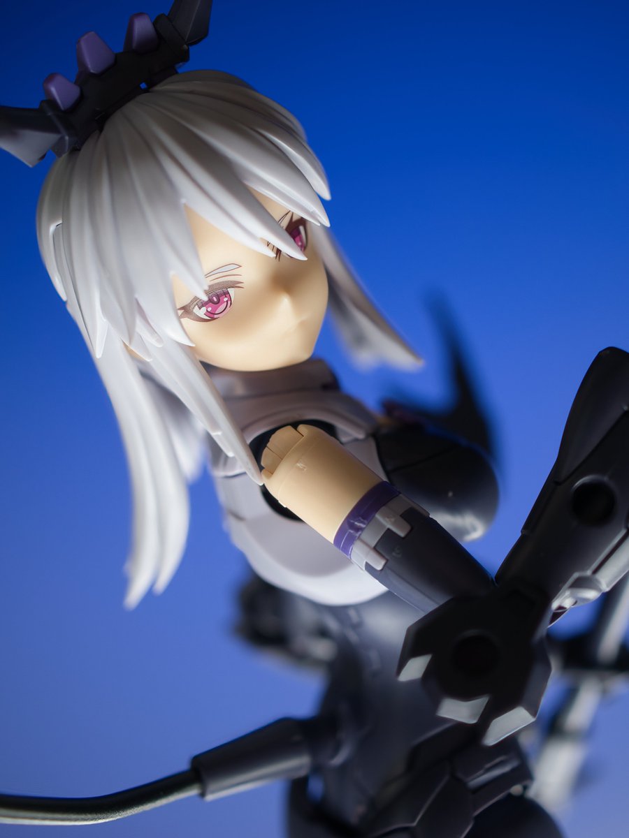 mond_selection's tweet image. ネヴァリアおばイケメン😍

　（エリエネと違って楽しい😂
　　　顔パーツまじ重要👍）
#30MS