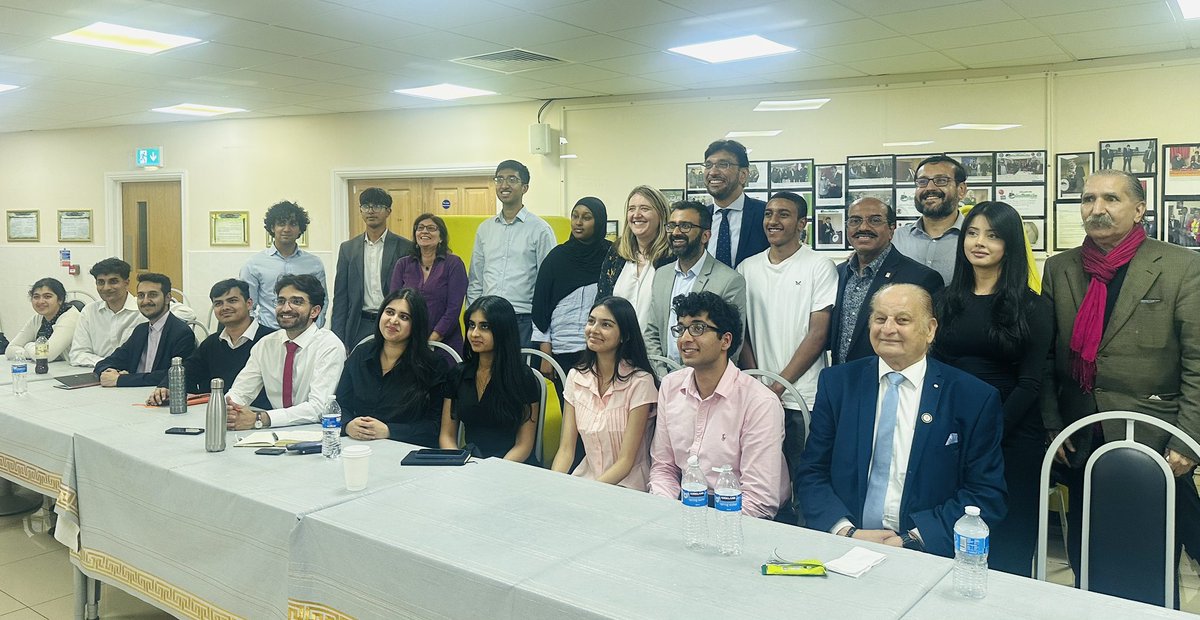 parvezahmed80's tweet image. Fantastic to join Georgia Gould MP & Krupesh Hirani AM on the panel at the Faith Forum for London Youth Programme @ Central Mosque of Brent. Excellent event with lots of engagement from young people and the community. Thank you Dr Amjid Riaz & Mustafa Field OBE for arranging
