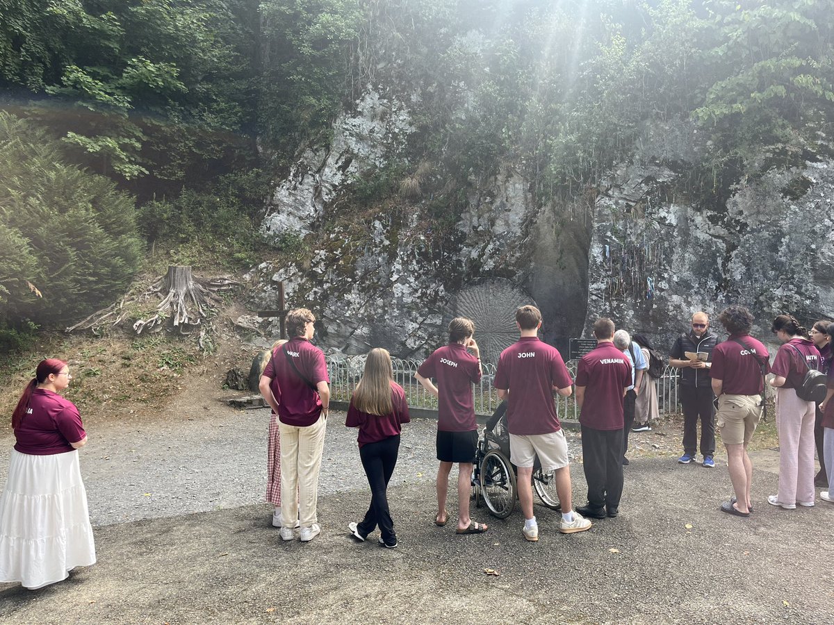 It was lovely to be joined by some of last year’s student group who accompanied us on the High Stations this morning <a href="/EmoParish/">Portarlington and Emo Parish</a> <a href="/mahonmeabh/">Maeve</a> <a href="/CeistTrust/">CEIST</a> <a href="/KANDLEi/">K&L Diocese Ireland</a>