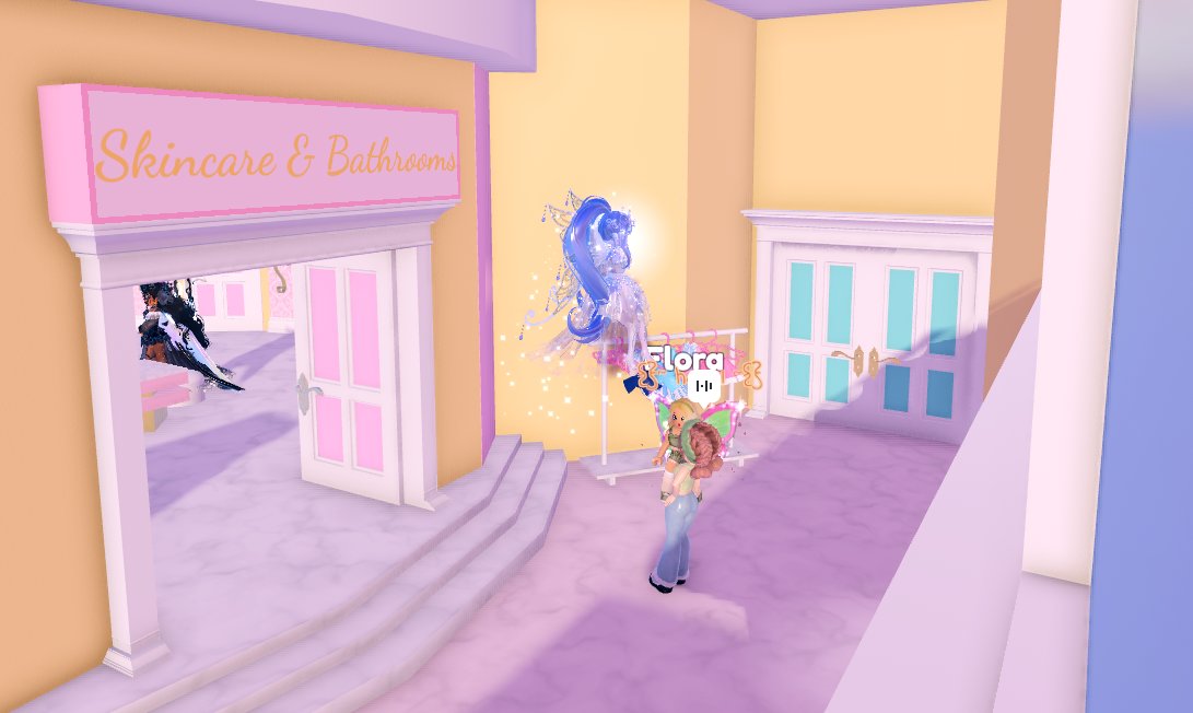 lexair05's tweet image. i just relized, do yall know where the door is to the bathroom without teleporting??? cuz when we exit we just spawn here