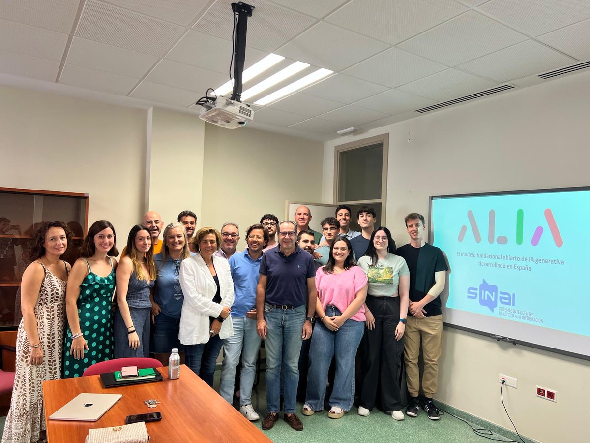 NLP_SINAI's tweet image. Reunión del equipo SINAI para coordinar nuestra participación en #ALIA, el proyecto de IA pública en español y lenguas cooficiales 🗣️
Compartimos avances, ideas 💡 y próximos pasos para contribuir a una IA abierta, responsable y multilingüe 🤖✨
#IA #NLP #PLN #SINAI