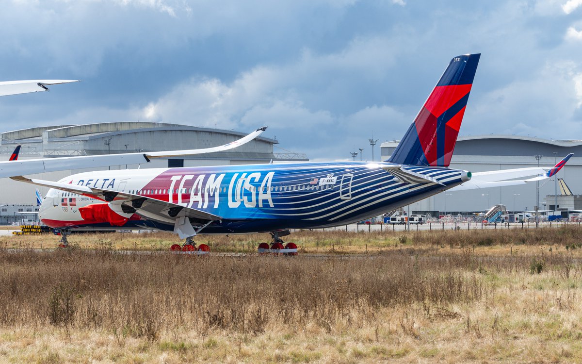 ©Icare Spotter 📷 / Seletti Nuno (@nunoseletti) on Twitter photo Passage sur le site de Jean-Luc-Lagardère (JLL): La star du site, le tout premier @airbus #A350 -1000 de <a href="/starluxjapan/">STARLUX Airlines Japan</a> 🇹🇼(MSN 761, futur B-58551), un nouvel #A330neo pour <a href="/AirAlgerieAh/">Air Algerie</a> 🇩🇿(MSN 2114, futur 7T-VJE) et un #A350 de <a href="/Delta/">Delta</a> en livrée #TeamUSA (MSN 755, futur N531DN 🇺🇸 Passage sur le site de Jean-Luc-Lagardère (JLL): La star du site, le tout premier @airbus #A350 -1000 de <a href="/starluxjapan/">STARLUX Airlines Japan</a> 🇹🇼(MSN 761, futur B-58551), un nouvel #A330neo pour <a href="/AirAlgerieAh/">Air Algerie</a> 🇩🇿(MSN 2114, futur 7T-VJE) et un #A350 de <a href="/Delta/">Delta</a> en livrée #TeamUSA (MSN 755, futur N531DN 🇺🇸