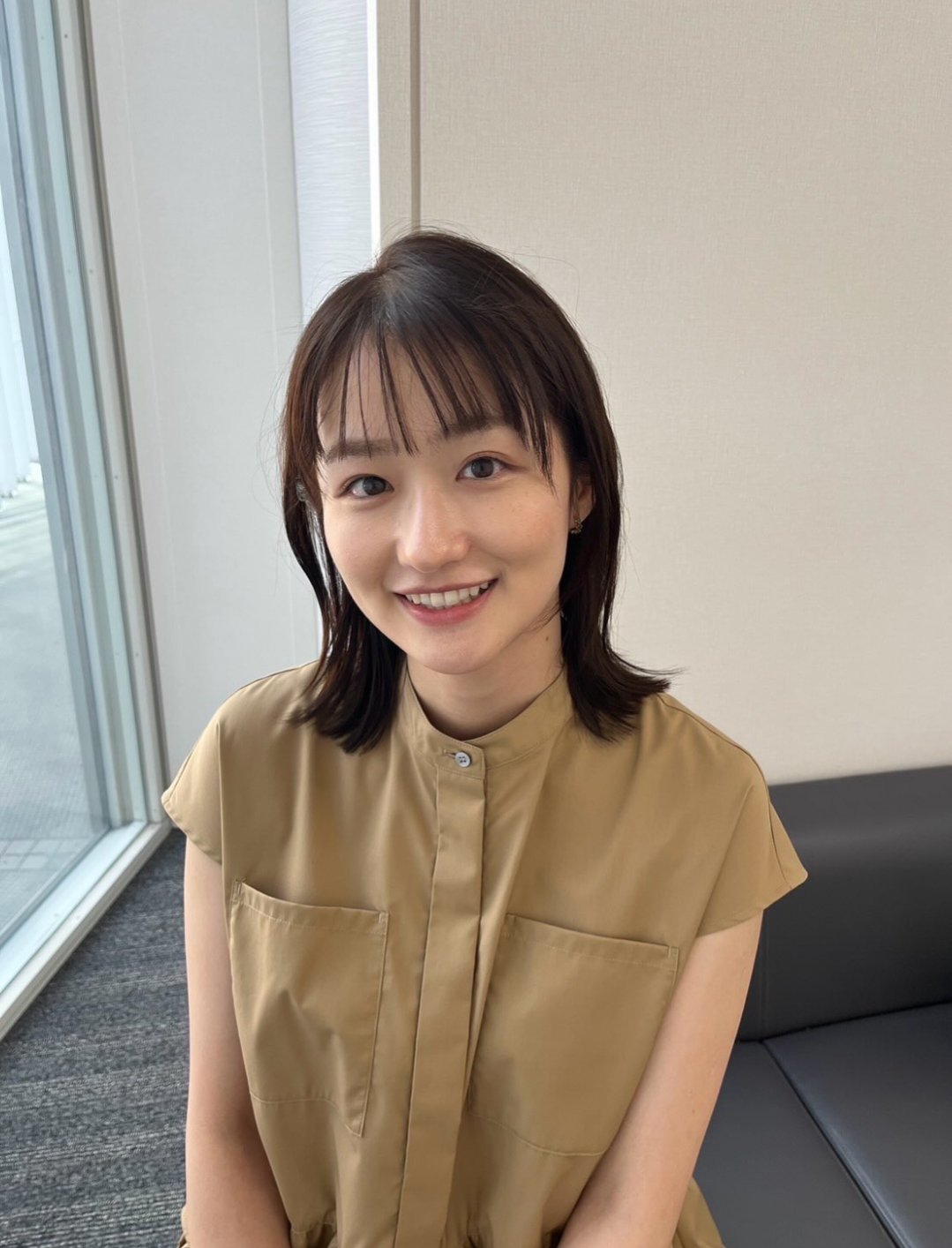 テレビ朝日　アナウンサー　佐藤ちひろ　直筆サイン色紙　抽選プレゼント　抽プレ テレビ朝日のプレゼント企画、「クレヨンしんちゃん描き下ろし