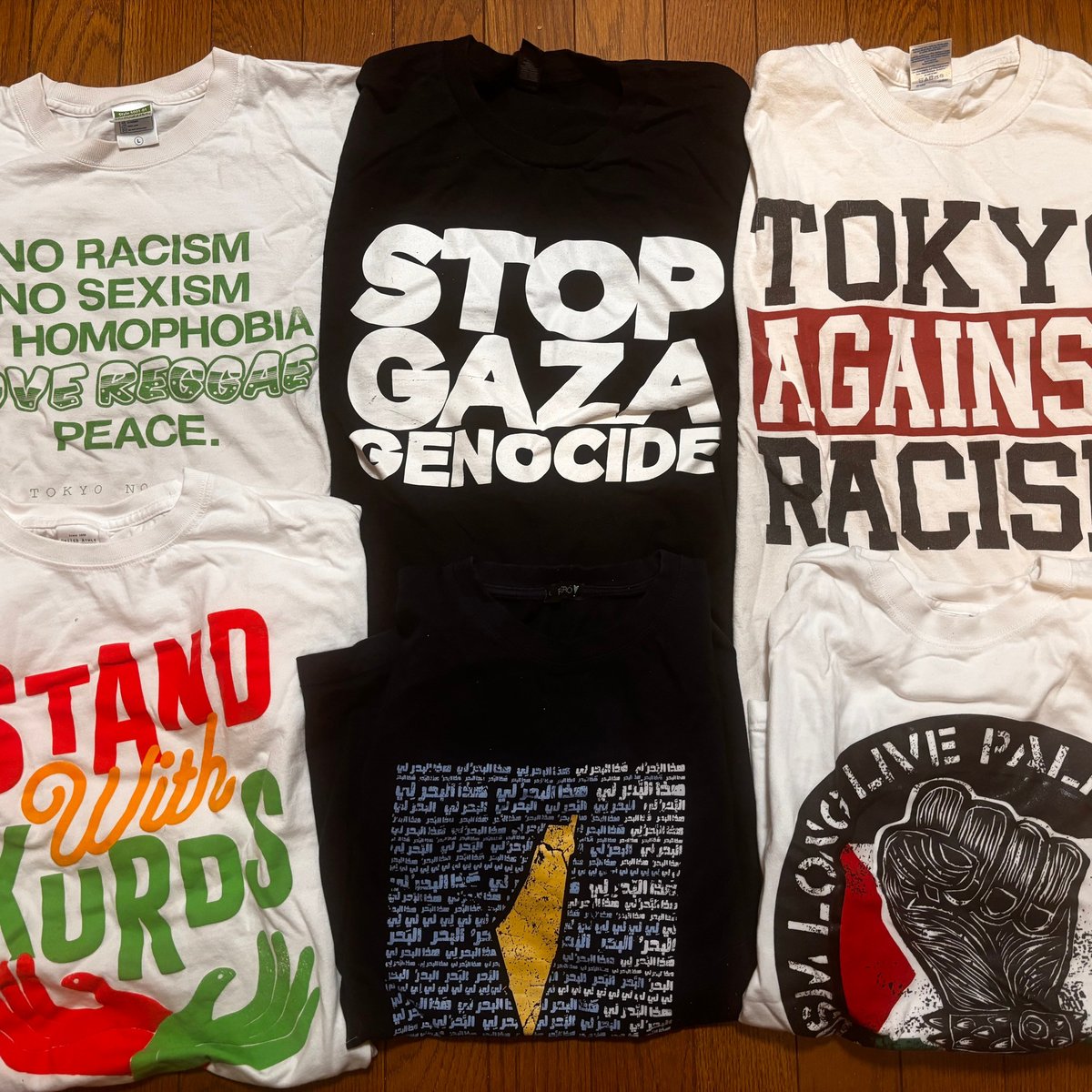 whistleman's tweet image. フジロックで着るTシャツ選び中。パレスチナ虐殺反対。排外主義反対。
