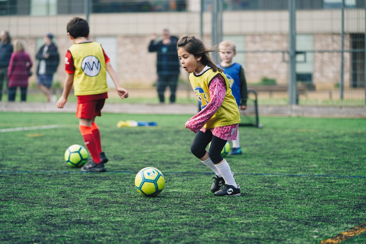🌞 SUNSHINE, FOOTBALL AND FRIENDS AWAIT at the Football Fun Factory this July!

With warm weather and summer vibes in the air, it’s the perfect time to try something new, stay active, and have fun!

Join us for a 3 week free trial, it’s the best way to start your summer!