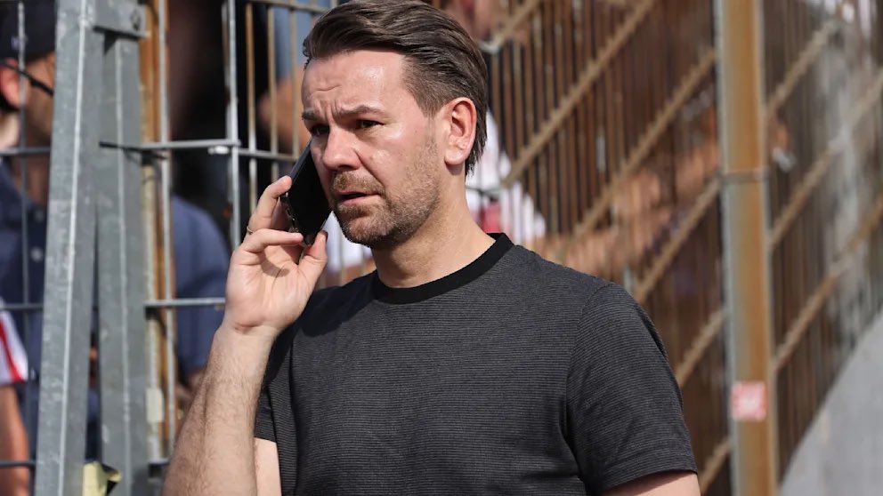 Martel wird im Sommer nicht wechseln
Martel wird im Sommer nicht wechseln
Martel wird im Sommer nicht wechseln
Martel wird im Sommer nicht wechseln
Martel wird im Sommer nicht wechseln

Thomas Kessler
Thomas Kessler
Thomas Kessler
Thomas Kessler
Thomas Kessler

🗞️ @bild