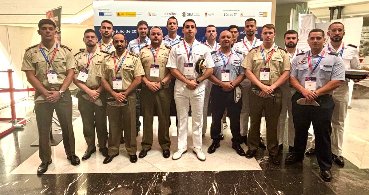ESPDEF_CERT's tweet image. 📣 Hoy hemos formado parte de la clausura del Cybersecurity Summer Bootcamp 2025.
Organizado por @INCIBE, la @OEA_oficial y la @unileon, ha garantizado +200h de formación en:
🚨 Investigación policial
🌐 CSIRT
⚖️ Jueces
🔎 Fiscales
🏛️ Policy makers
#Ciberdefensa #MCCE #CSBC2025
