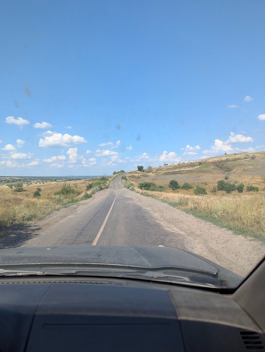 Nikkosiy's tweet image. Їду, дивлюсь на ваші картонки, це разйоб !