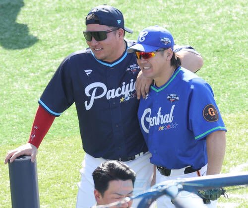 SNikkansports's tweet image. 【#オールスター】山川穂高が遅球連発に豪快スイングで対抗 遊飛で満面の笑み 全て本塁打が理想
#山川穂高
nikkansports.com/baseball/news/…