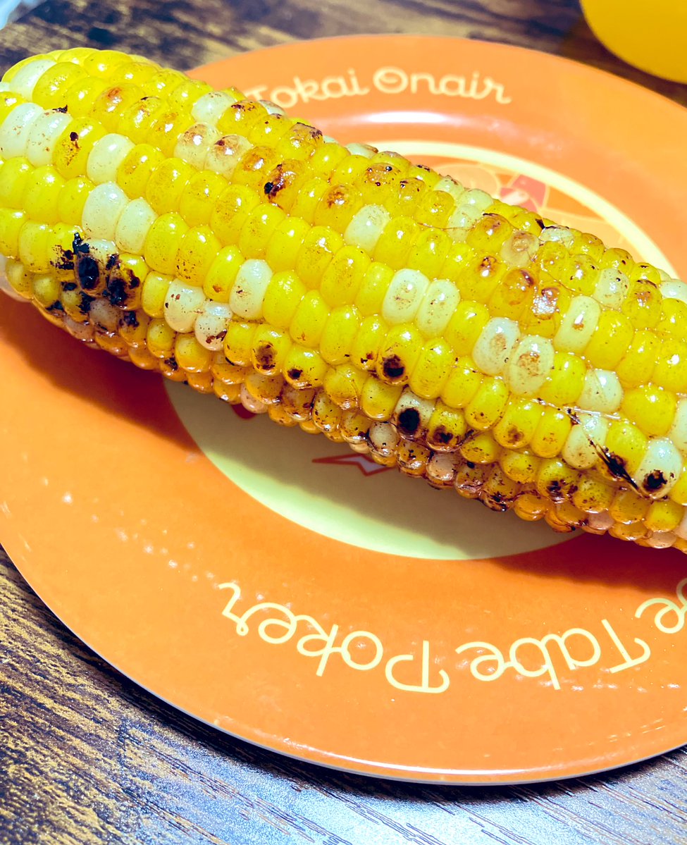 azkf07's tweet image. 夕飯はヘルシーにと思ったんですけどバター醤油で焼いてしまいましたﾍﾍッ