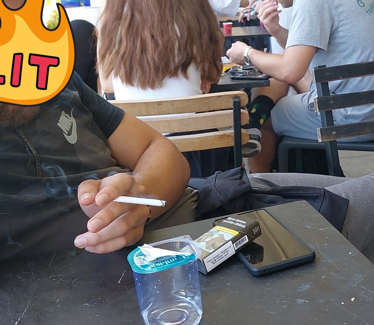 ofyigitoff's tweet image. 4 erkek starbucksa oturduk bagira cagira icardinin yarragini konusuyoruz