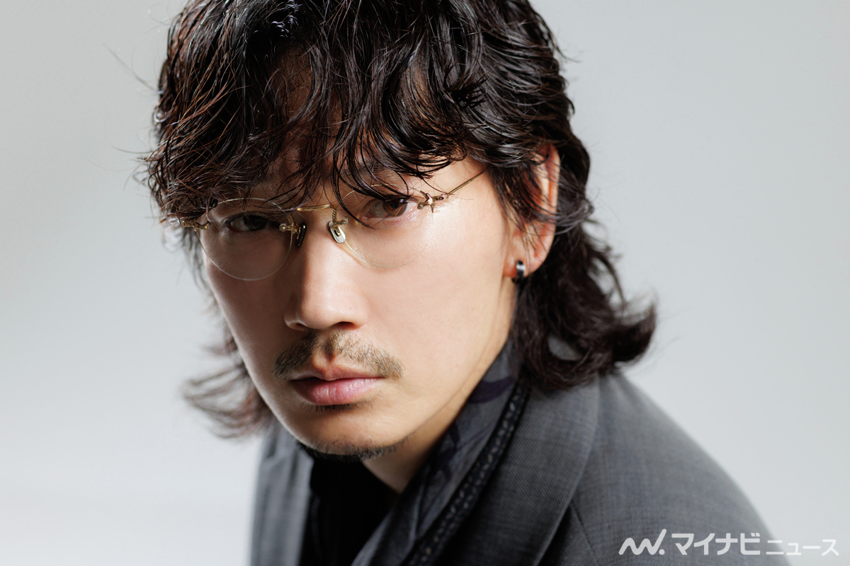 綾野剛さんの「お悩み相談」切り抜きです。 マイナビニュース on X: