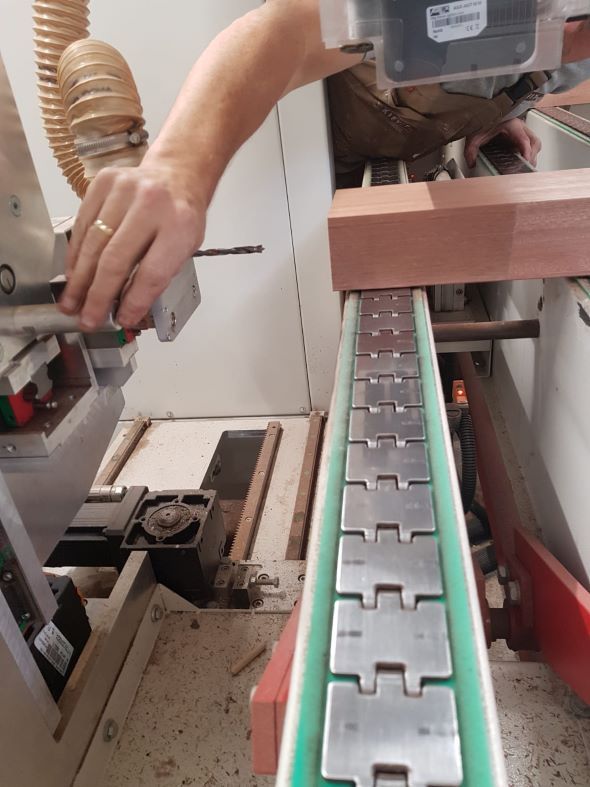 RFIDdirect's tweet image. #RFIDtags can help you to monitor and trace assets with integrated software management application - to ensure a &apos;Repair, Re-use, Recycle&apos; strategy for your enterprise:  buff.ly/i0qhruP