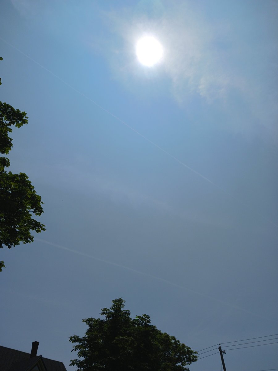 ImagesCoast's tweet image. "The bastards are coming in windrows again today. Big attack of chemtrails here today July 13th 2025."
The deep state builds a UV dome over Nova Scotia to implement an early Fall season.
#chemtrails #seasonmodification #deepstate #WW3