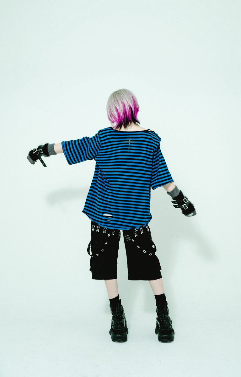 dustdevil_offi's tweet image. 🌪️ライジングドレープTシャツ🌪️
¥11,880 (税込)
-荒れ狂い、ダストデビルのような痕跡を残す-
大胆なグラフィックと荒々しいディテールがダストデビルのように視線に跡を残す。
着るだけで、“自分だけのオーラ"が完成します。
2025.07.26~