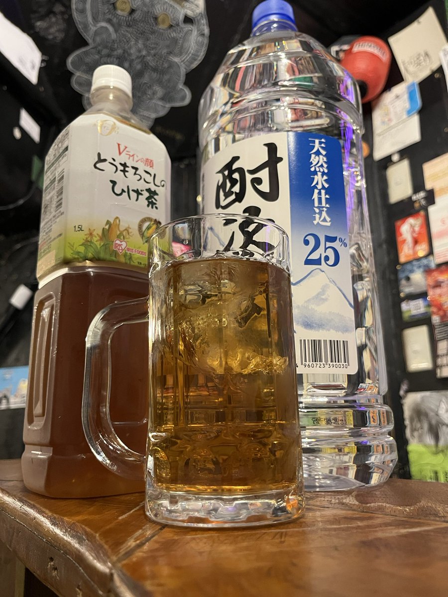 unagiattack's tweet image. 東京砂漠今日もニコニコオープンです😎😎😎

#思い出の抜け道 #歌舞伎町 #辛くはないわ東京砂漠