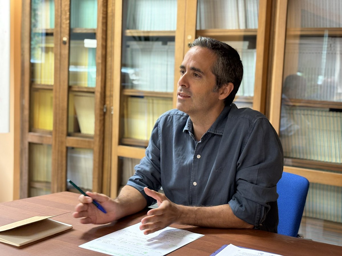 El profesor Juan Martínez Otero analiza la ‘Lealtad institucional y bloqueo de la renovación de instituciones estatutarias’ en el #SeminarioProfesores de la Cátedra Dº Autonómico <a href="/UVcatedres/">UVcàtedres</a> <a href="/UV_EG/">Universitat València</a> <a href="/GVAjusticia/">GVA Justicia, Transparencia y Participación</a>