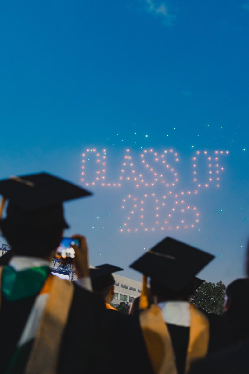 Throwback Thursday: A sky full of celebration! 🎓 This Commencement ceremony was lit up with 200 drones showcasing the iconic University ✨