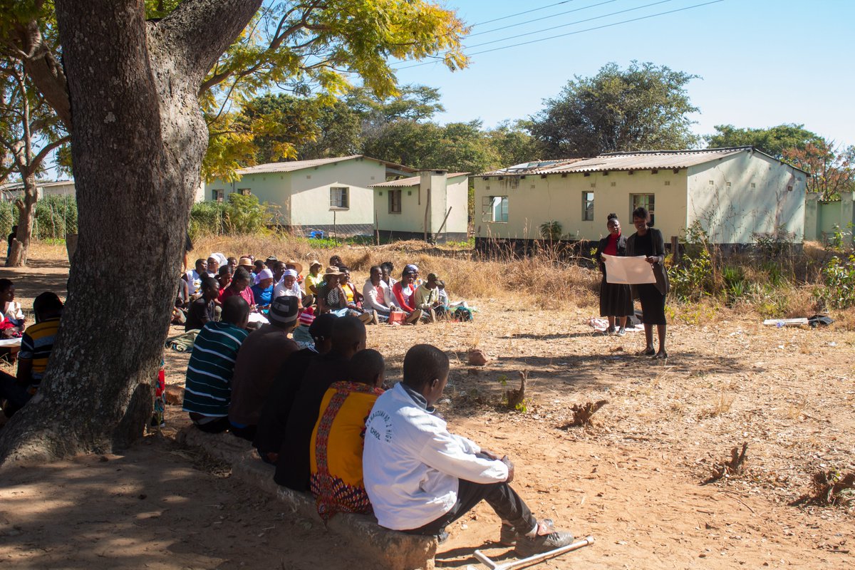 GwenTrust's tweet image. On July 18, Ward 6 hosted our Intergenerational Climate Dialogue at Chirimamhunga Primary.
30 youth, elders & leaders shared insights on protecting the environment & building resilience. A powerful day of unity & action! #ClimateAction #BridgingGenerations #CommunityVoices