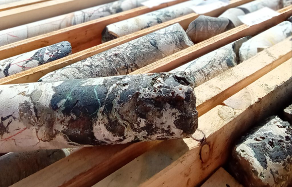 AstonBayCuAu's tweet image. #NEWS: Aston Bay and @AmericanWest_  report the discovery of extensive copper gossans during regional exploration at the #StormProject, Nunavut.

High-priority regional targets have been identified, with drilling continuing to intersect copper sulfides.
astonbayholdings.com/news/announce-…