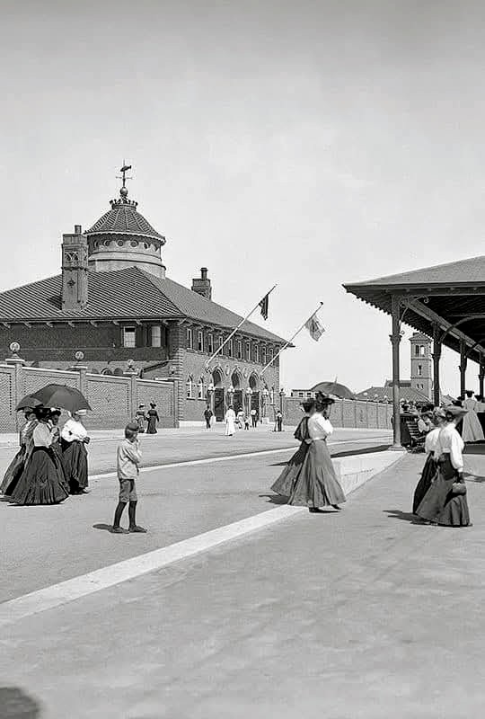 Revere Beach 1905.