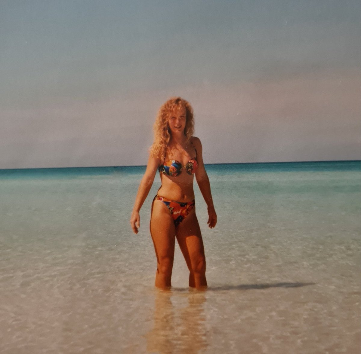 Glori_licious's tweet image. 🎶 What I'm feeling
It's never been so easy
dreaming, summer dreaming
#ThrowbackThursday