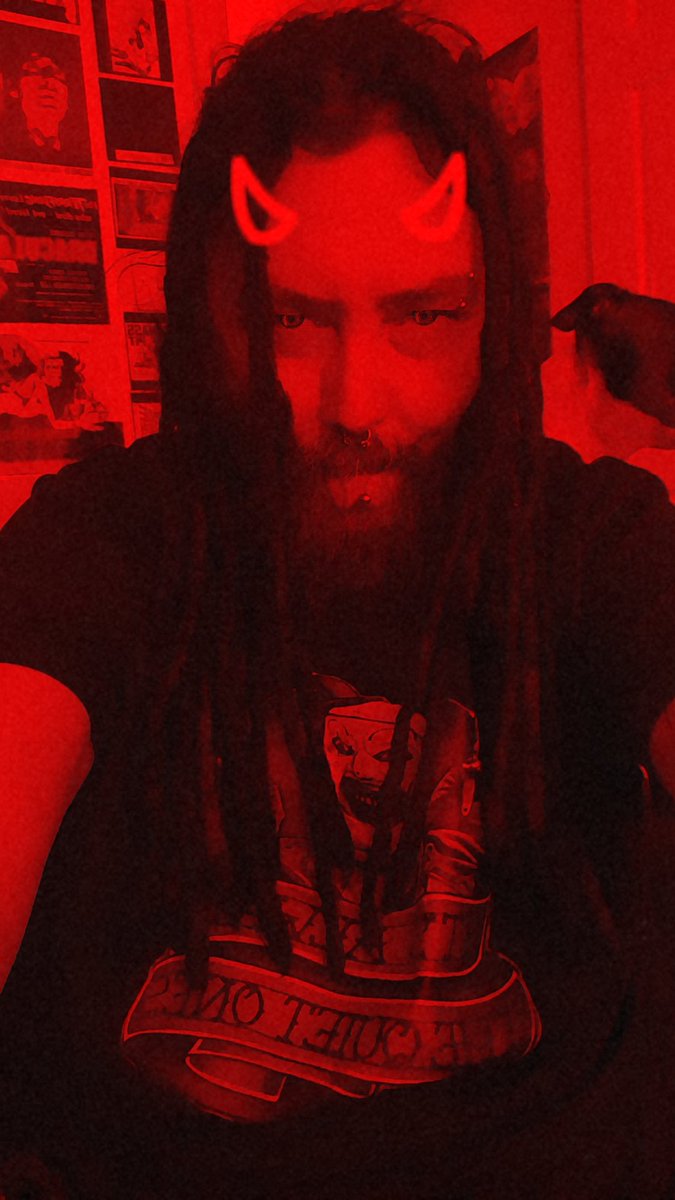 … Dig through the ditches and burn through the witches
I slam in the back of my Dragula