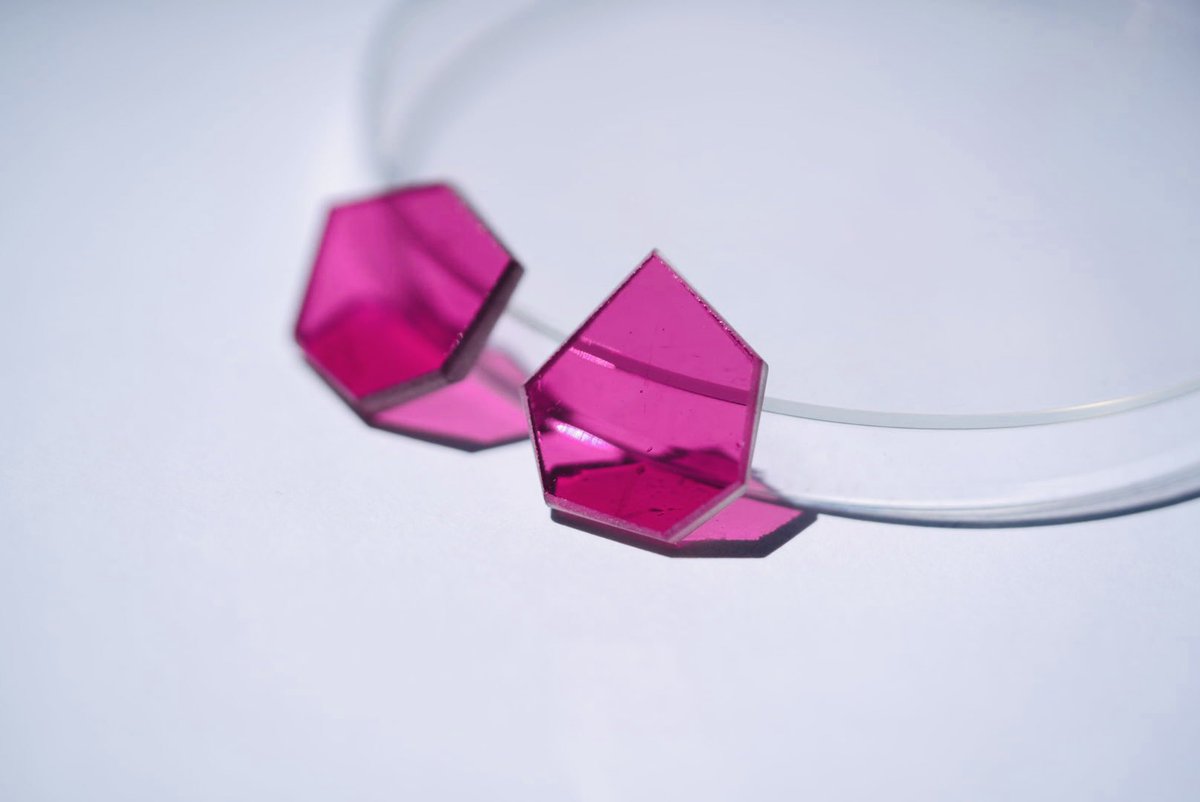 milleglass's tweet image. 100colorsのお仕立て、全部終了💫

どれも可愛くできているのでお楽しみに…！