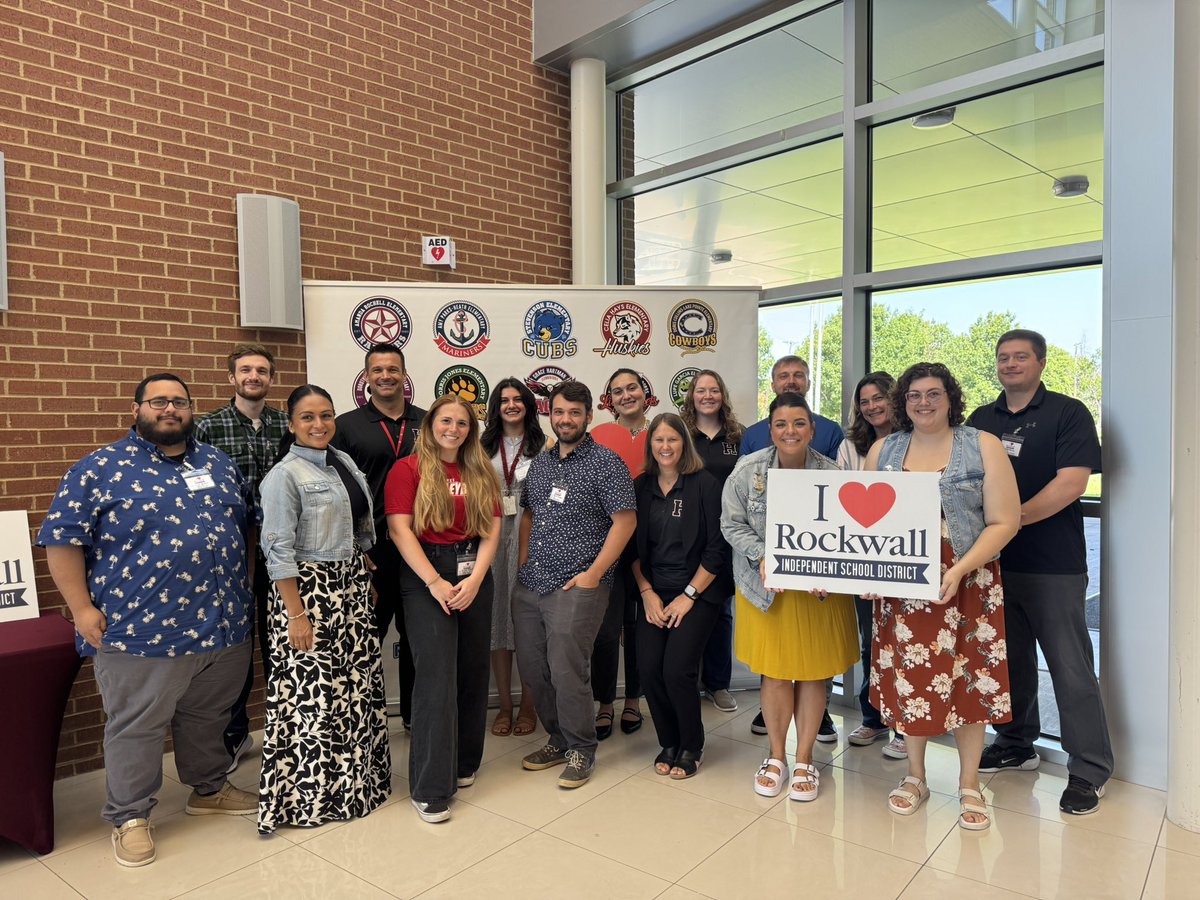 RHHSHawks_9's tweet image. Thrilled to welcome our new to H9 teachers!  Thank you to @RISD_Academics for rolling out the red carpet.