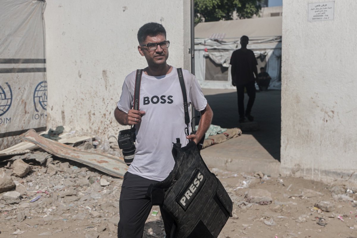 Fransız Haber Ajansı (AFP) serbest foto muhabiri Beşar Taleb:

"Artık haber yapacak gücüm kalmadı. Vücudum zayıf düştü, yürüyemez hale geldim"

📍 Gazze'de hakikati dünyaya duyurmak için açlıkla mücadele eden gazeteciler, görevlerini yapmakta zorluk çekiyor.