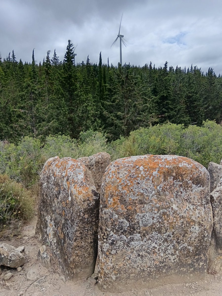 Dolmen del Portillo de Eneriz (Artajona, Navarra).