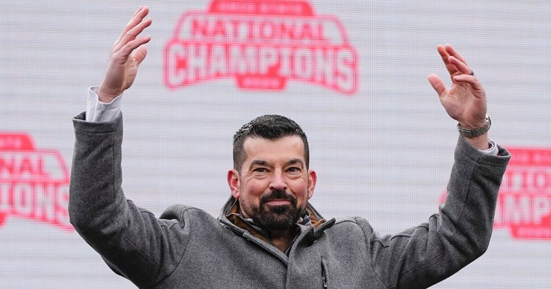 alexgleitman's tweet image. Can #OhioState repeat as national champs? @PickSixPreviews thinks there’s a great chance. More on the 2025 #Buckeyes here: on3.com/teams/ohio-sta…