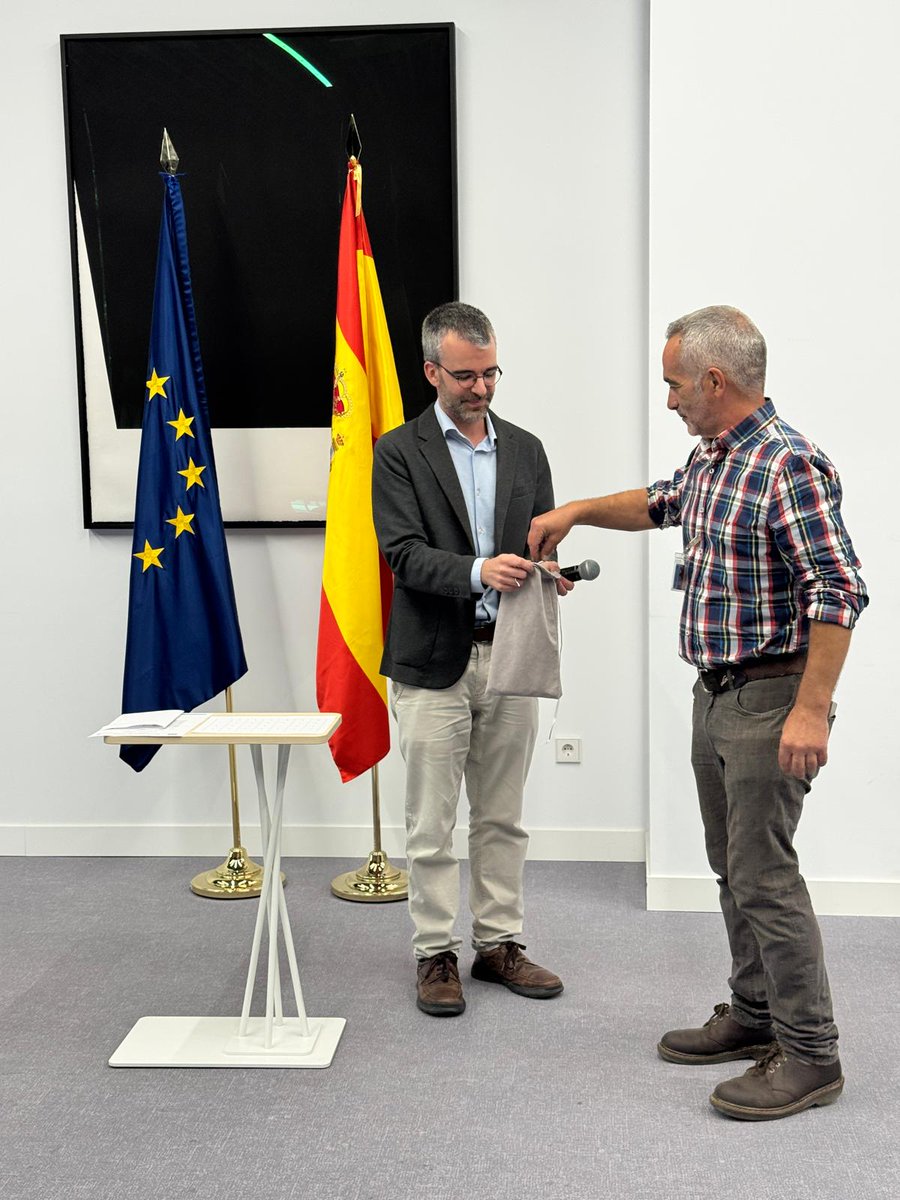 060gobes's tweet image. Ya tenemos el resultado del sorteo. Ha salido... ¡La letra &quot;U&quot;! 
#SorteoLetra #SorteoLetra2025 #EmpleoPúblico #OEP2025