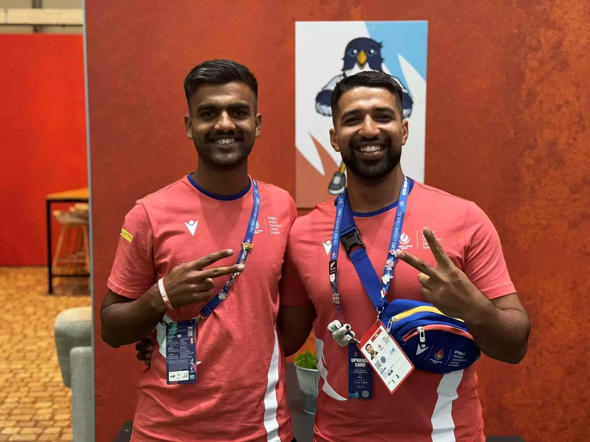 FISU's tweet image. From fencers to volunteers: a homecoming at the #FISUGames! ๐คบย ๐
Some athletes return, not to compete... but to give back ๐
Read more ๐
fisu.net/2025/07/24/froโฆ
#Unisport #RhineRuhr2025