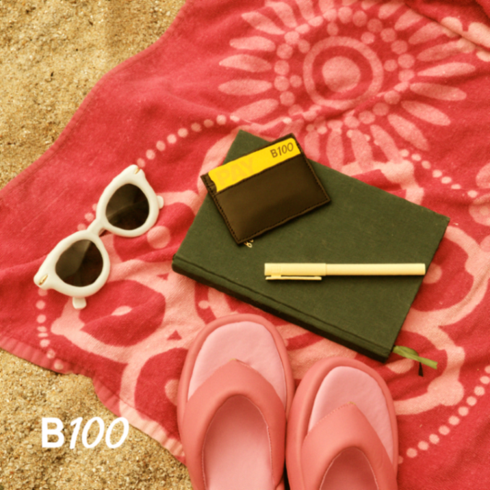 SomosB100's tweet photo. 🏖️ Estás en la playa, pagas el 🍦 con tu tarjeta… y ¡zas! ayudas al planeta sin darte cuenta 🌍.

¡Descubre #PayToSave!

🟡 https://t.co/6uUnKZVofG 🟡 https://t.co/zinTYrdtEc