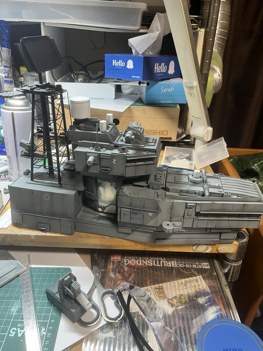 norme002_bear's tweet image. 艦橋の修理。これが終われば修理部分を塗装して完了やあ！