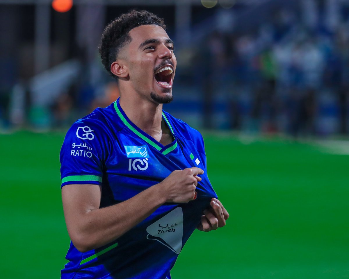 _ht7p's tweet image. فـي حـال خـروج أحـمـد الجـلـيـدان 🚶

أبـرز الخـيارات المـناسـبة لـتـعويـضه🤔👇🏻